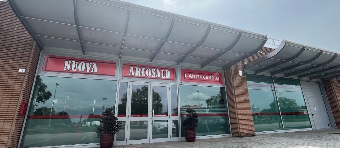 Facciata del punto vendita Nuova Arcosald a Concordia Sagittaria